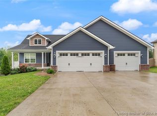 1030 Catalpa Dr, Georgetown, IN 47122