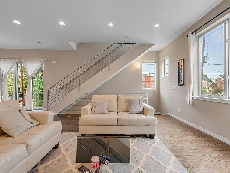 2250 W 31st Ave — Photo 13