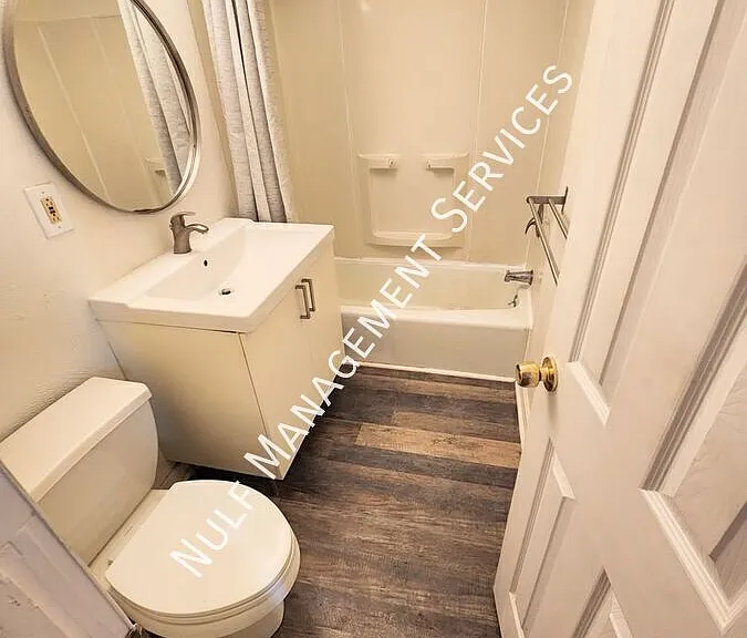 5231 Butler St #2 — Photo 7