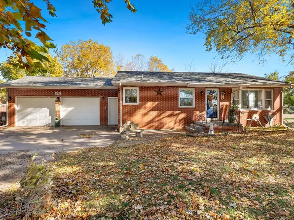 1885 Highway 38, Muscatine, IA 52761