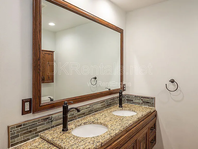 245 Brook Dr — Photo 22