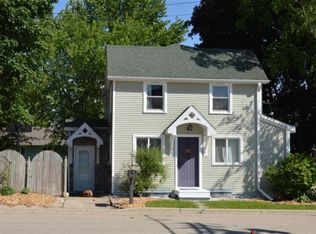 2124 Valley St, Cross Plains, WI 53528