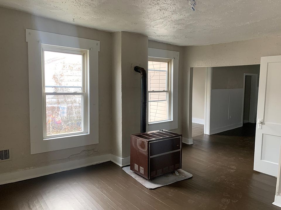2nd image of 336 N Kenton St #336
