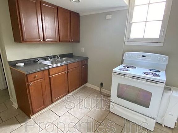 4th image of 727 Sherrod Ave #D727