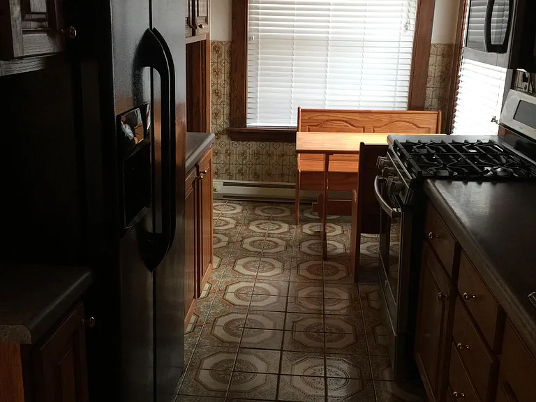 2859 Broadway Ave #1 — Photo 7