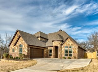 6311 W Poly Webb Rd, Arlington, TX 76016