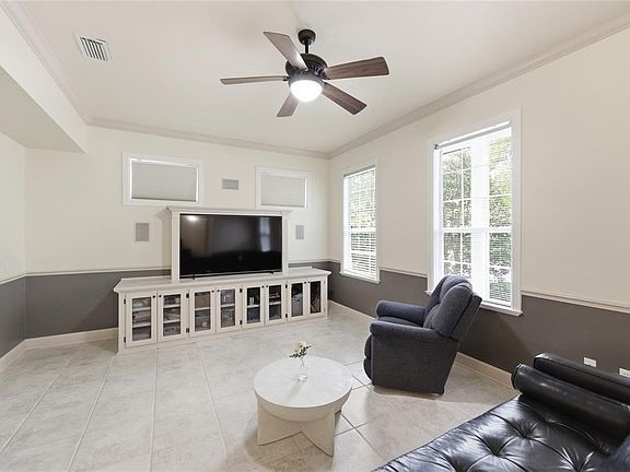 4th image of 9255 SW 29th Ave