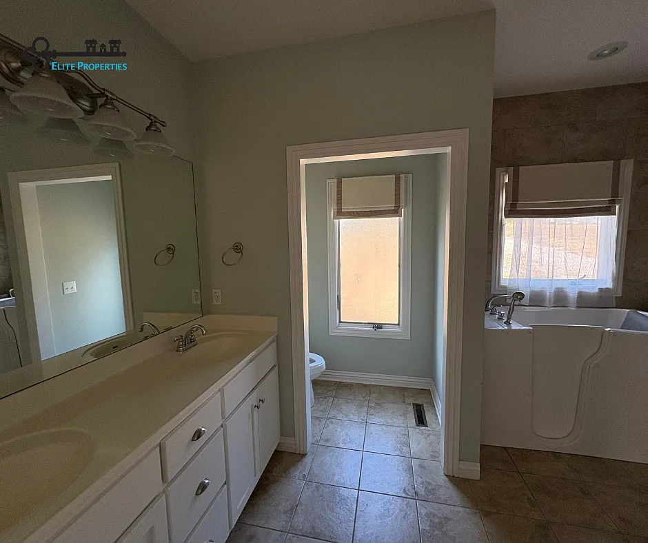 3 bed, $1,800 — Photo 3