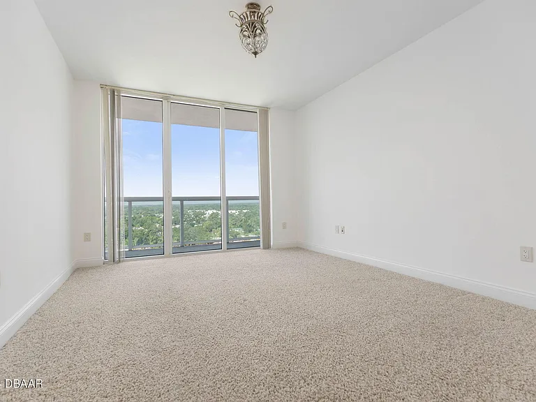 231 Riverside Dr #12091 — Photo 41