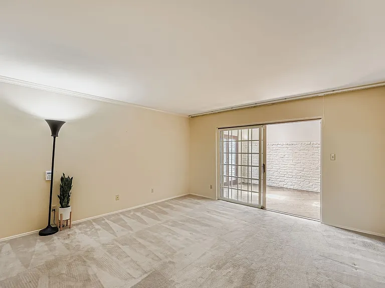 8104 East Ct — Photo 20