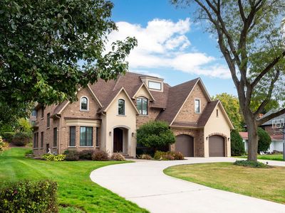 641 Lakeside Dr, Hinsdale, IL, 60521
