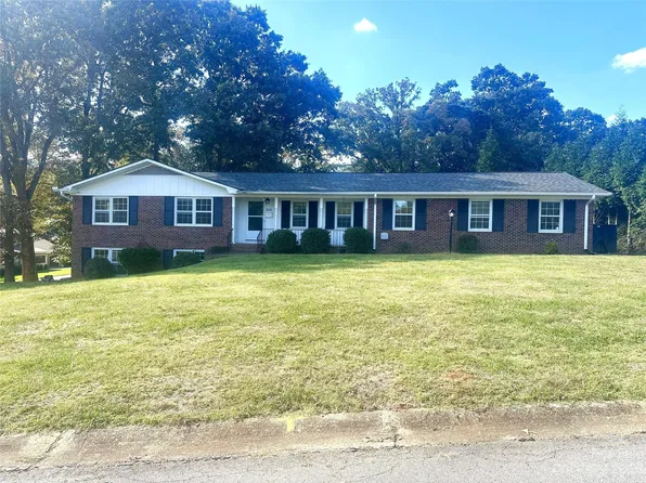 200 Windover Dr, Forest City, NC 28043