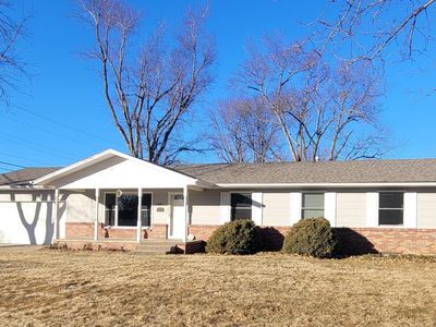 1407 N Michigan Ave, York, NE, 68467