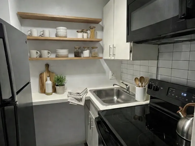 2141 I St NW #203 — Photo 2