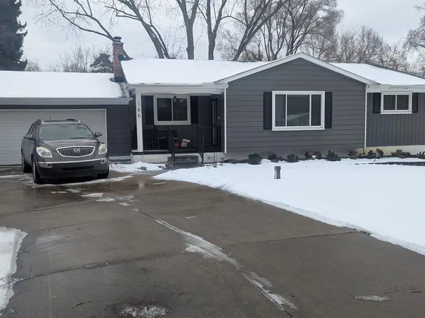 166 Arizona Ave, Rochester Hills, MI 48309