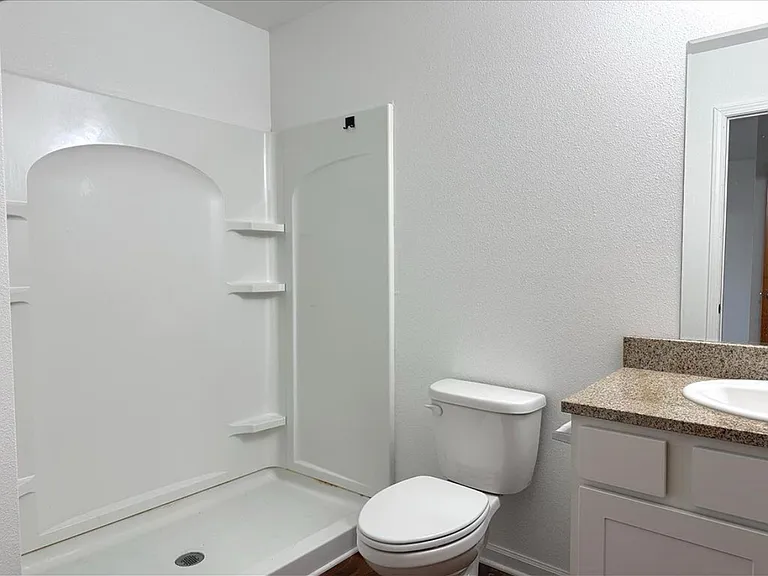 3064 Huntington Dr — Photo 18