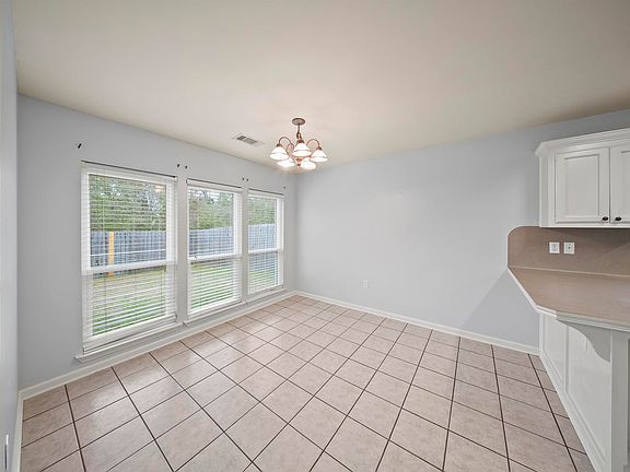 4th image of 37548 Parkbrook Dr