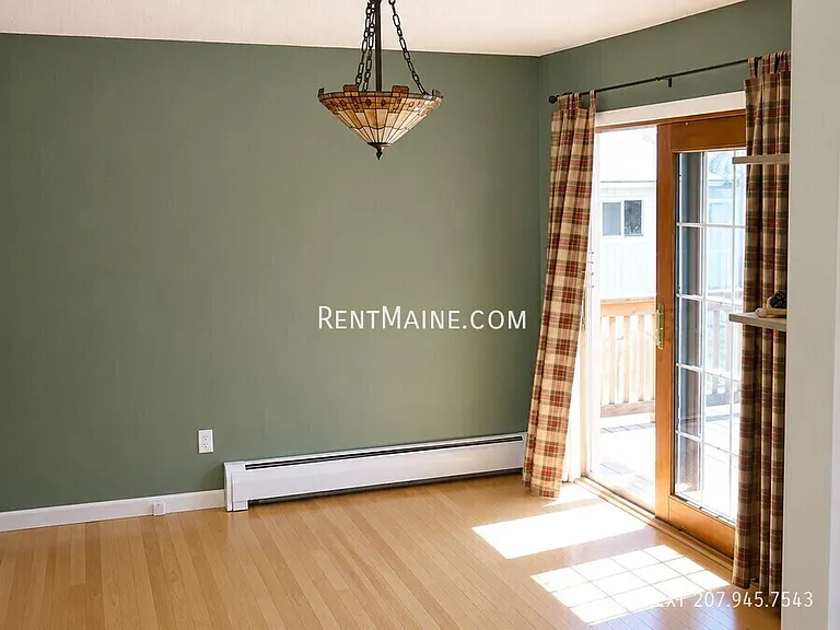 205 Silk St — Photo 6