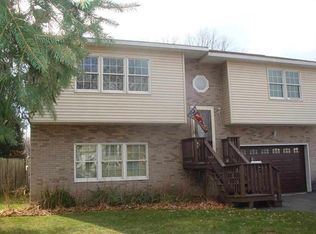 47 New York Ave, Rensselaer, NY 12144