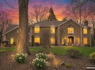 24 Country Club Way, Demarest, NJ 07627