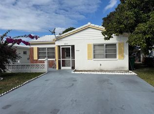 6805 NW 75th Dr, Tamarac, FL 33321