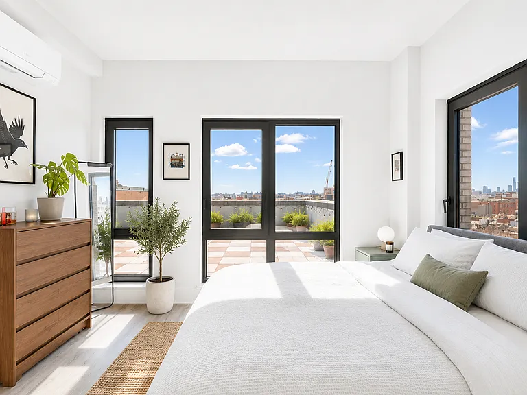 1510 Gates Ave #701 — Photo 8