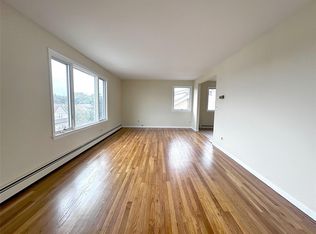25 Acacia Ter #2, New Rochelle, NY 10805