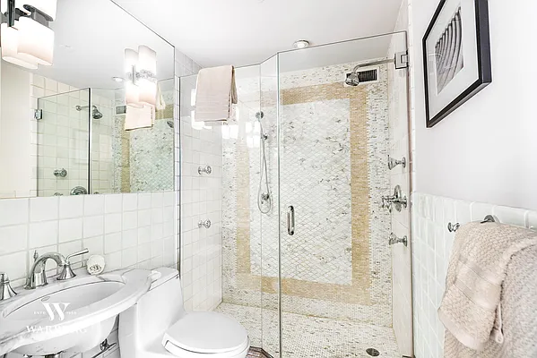 Rented by Warburg | media 18