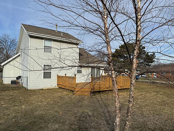 3rd image of 2208 Lamar St