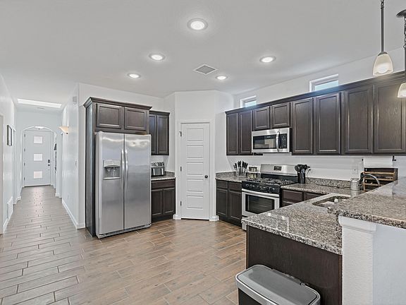 3rd image of 6940 Black Mesquite Dr