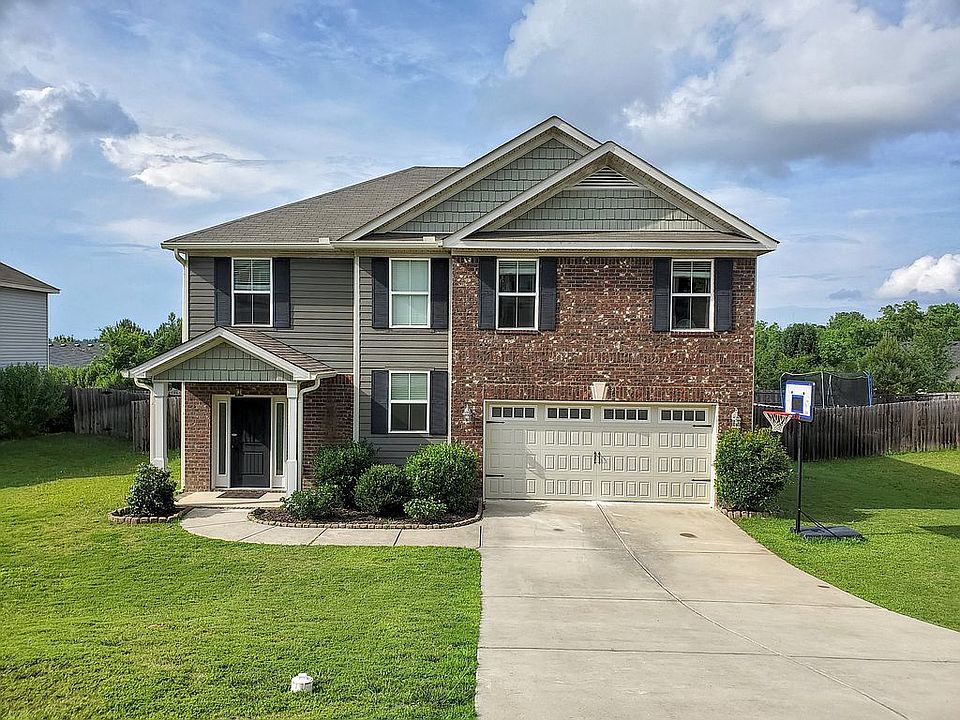 1st image of 1609 Cedar Hill Dr