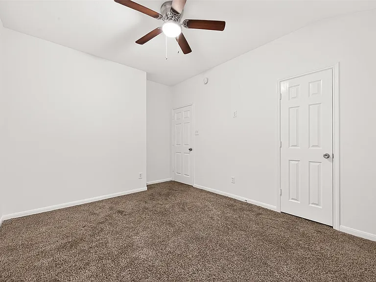 22303 Naple Hollow Ln — Photo 41