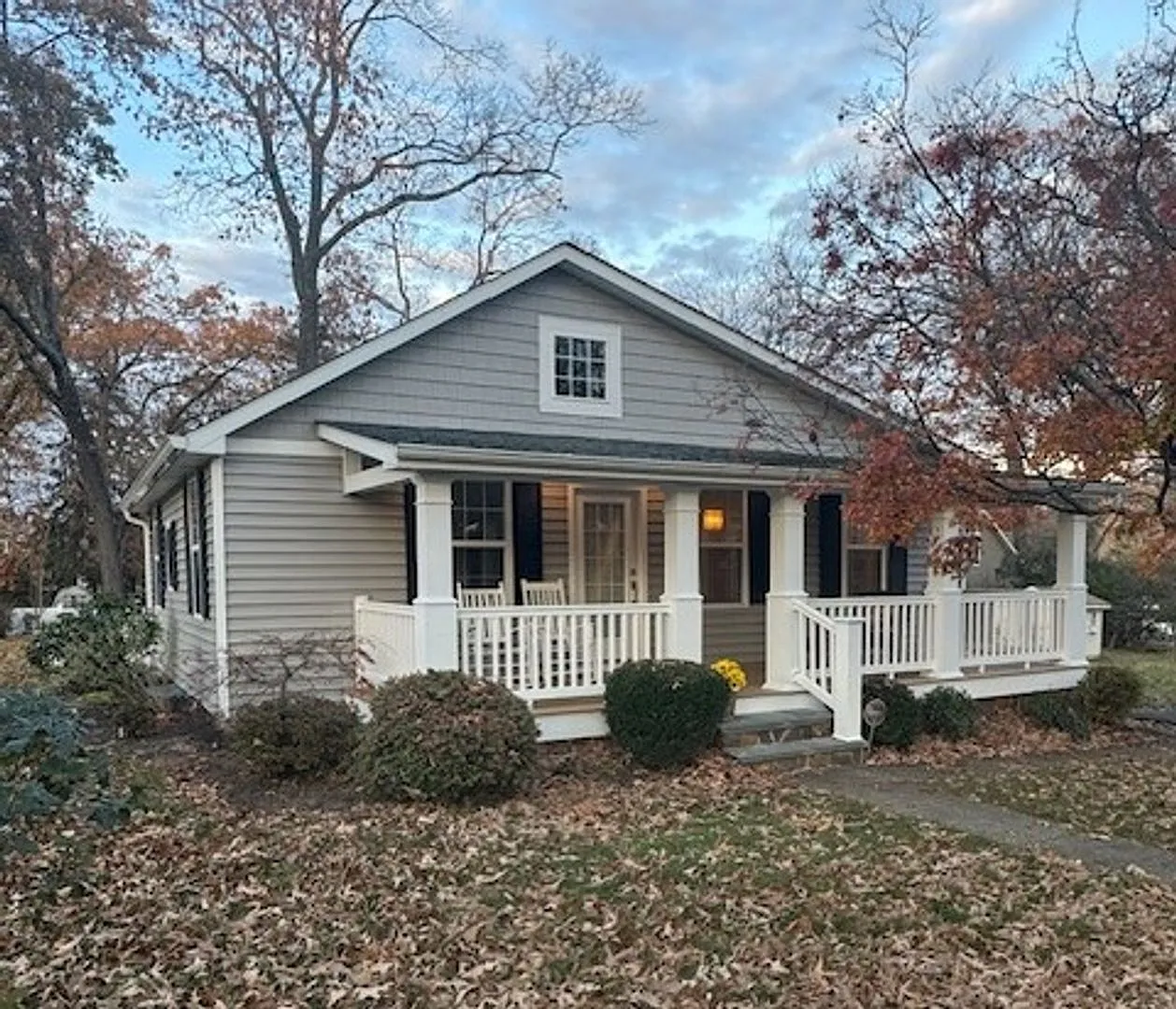*Price Improvement!* Beautiful renovated home in waterfront Severna Park! — Photo 2