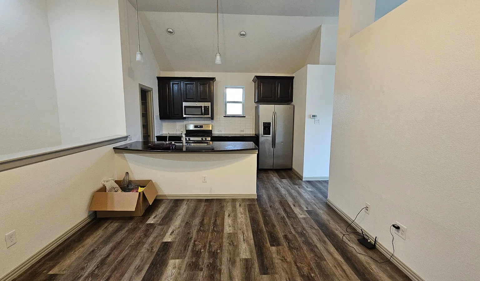 1 bed, 665 sqft, $1,350 — Photo 2