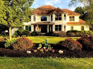 1098 State Rd, Effort, PA 18330