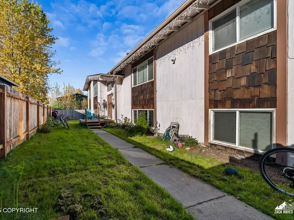 158 Dean Pl, Anchorage, AK 99504