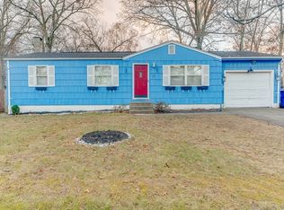67 Sierra Vista Rd, Springfield, MA 01128