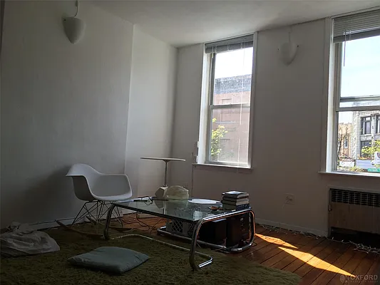 Rented by Oxford Property Group | media 2