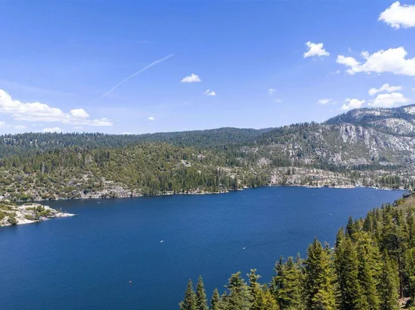 351 Lakeshore Ave, Pinecrest, CA 95364