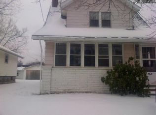 2001 SW 13th St, Akron, OH 44314