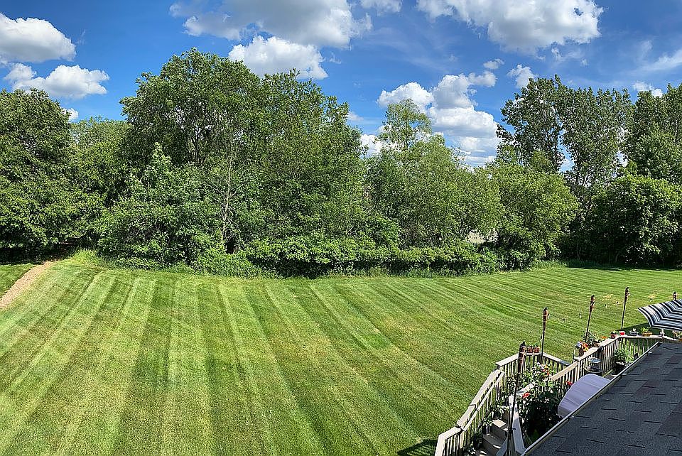 Huge backyard! PRIVATE!!!! 