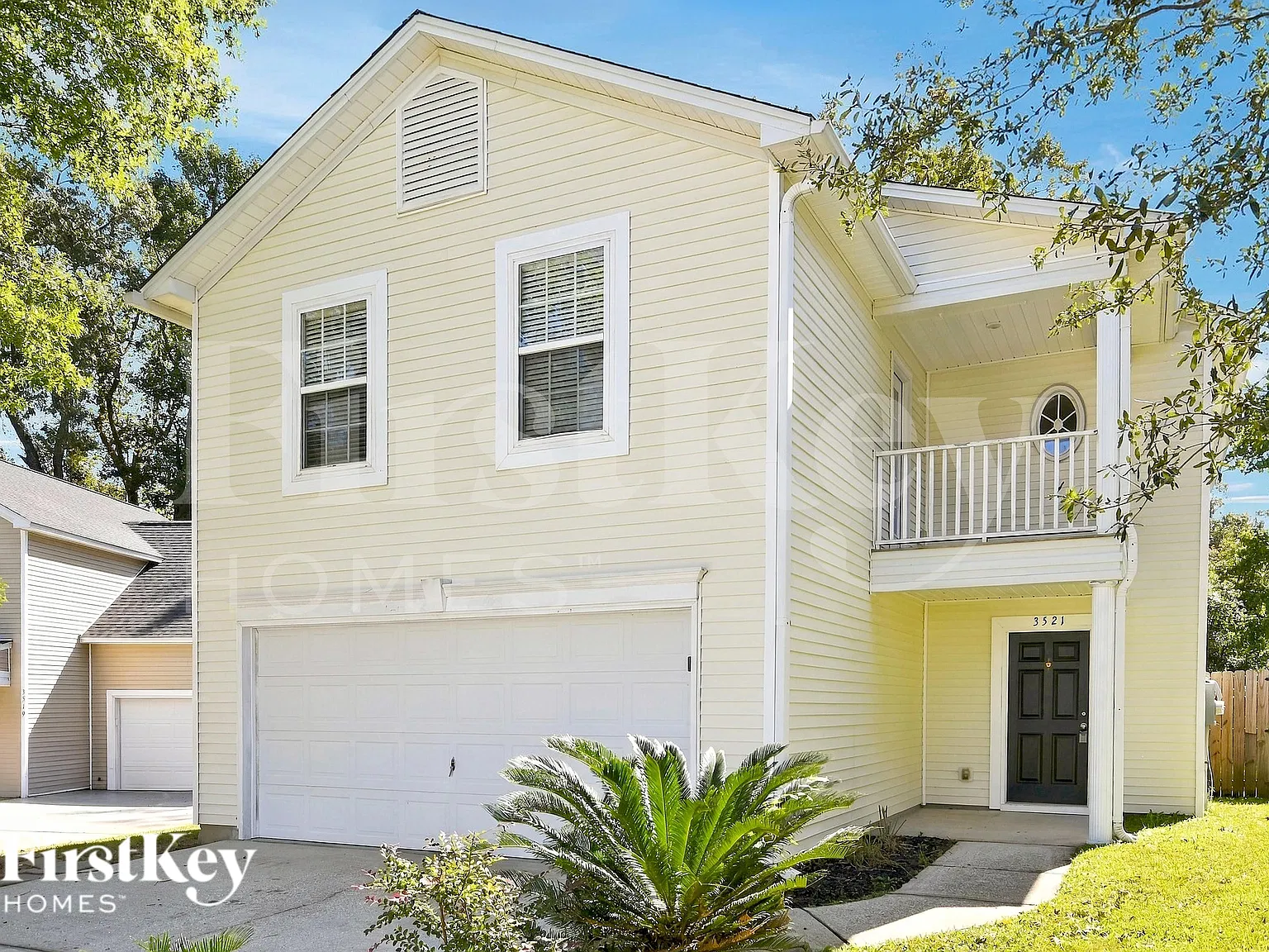 3 bed, 2.5 bath, 1760 sqft, $2,190 — Photo 2