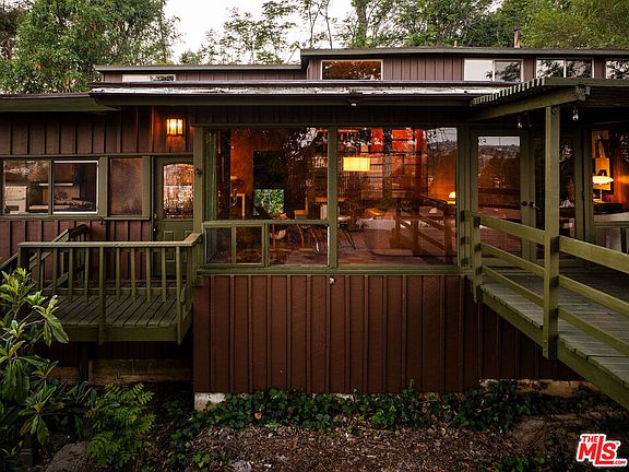 3rd image of 2059 Barnett Way