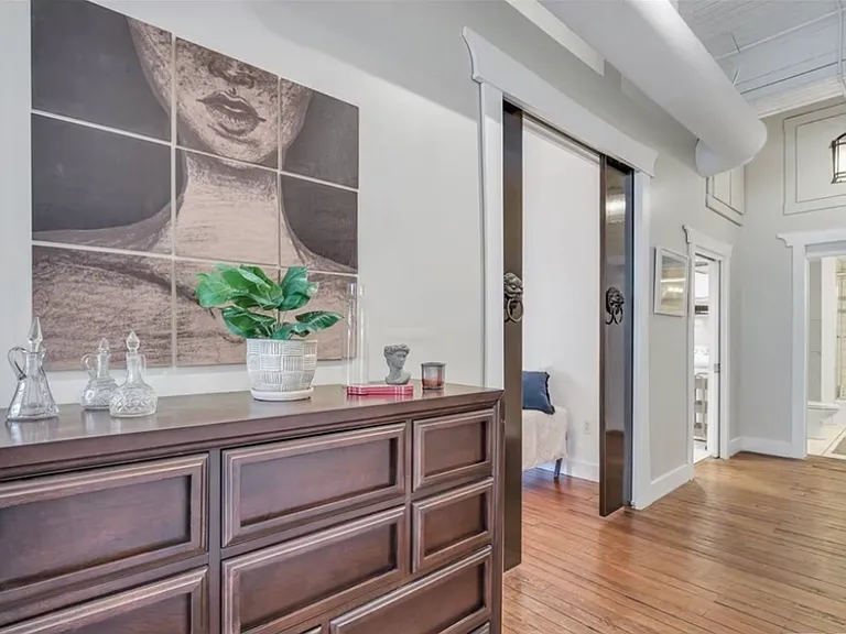 101 Barnard St #300 — Photo 8