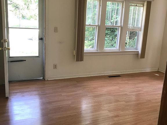 3rd image of 4518 Kingston Ave
