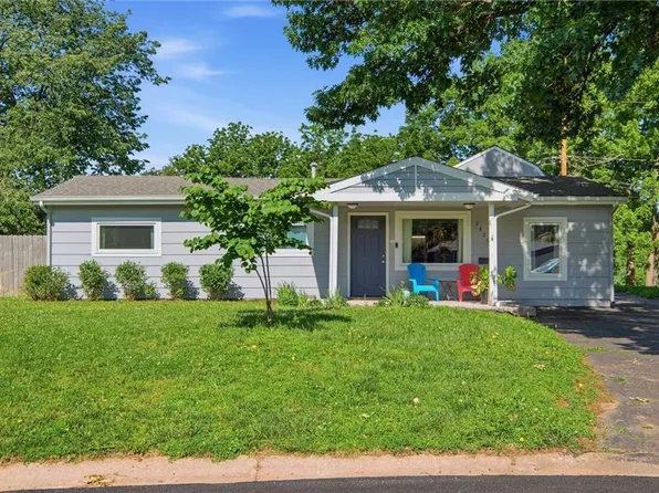 2426 S 51st Ct, Kansas City, KS 66106