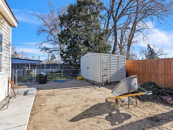 5th image of 2050 N Lassen Dr