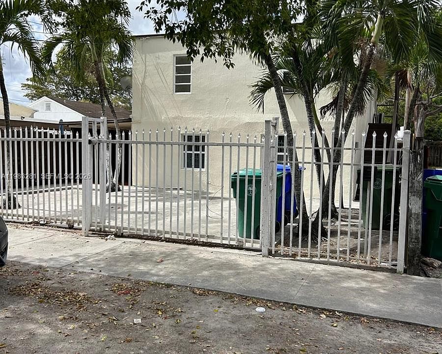 1st image of 2908 NW 14th Ct #1