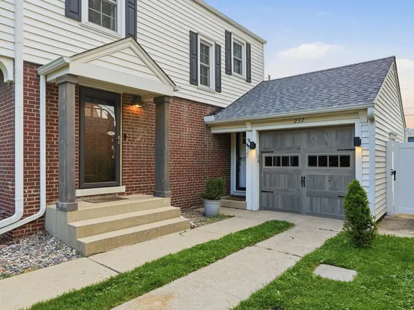 237 Sunnyside Ave, Munster, IN 46321