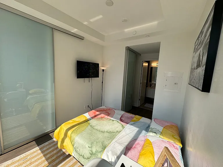 3 Gloucester St #506B — Photo 3